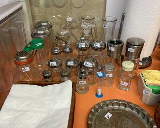 shakers, cruets, kitchen containers