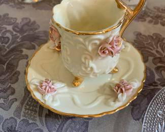 pretty rose tea cup