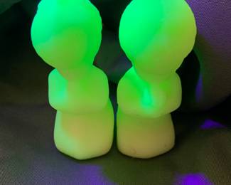 vaseline glass! ( approx 3" tall)