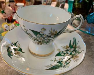 this tea cup is a music box that plays when you drink!