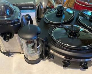 TRU triple 3 slow cooker buffet server, Bodum French press, Cuisinart juicer