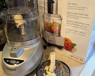 2 Cuisinart food processors