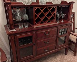 Broyhill Bar & Buffet