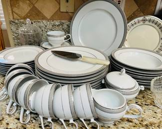 Mikasa Platinum Crown 