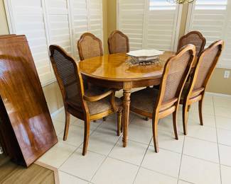 Thomasville dining table