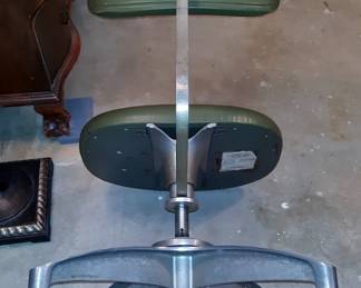 Mid Century Shaw-Walker office chair