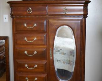 Sumter chest of drawers