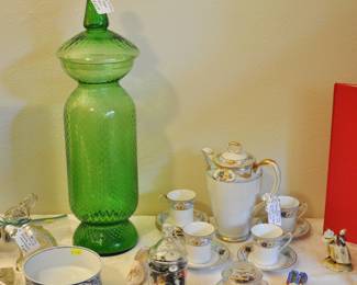 Mid Century tall glass piece, Empoli