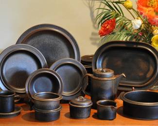 66 pieces of Mid Century Arabia "Ruska"