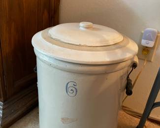 6 Gallon Red Wing Crock 
