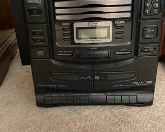 JVC Portable CD Changer System/Cassette Player Boombox – PC-XC20

