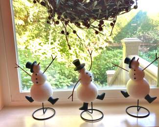Set of 3 Dancing Snowmen Figurines