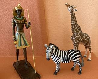 Black and Gold Egyptian King Tut Figurine, 2008 Schleich Zebra Figurine, 2008 Schleich Giraffe Figurine
