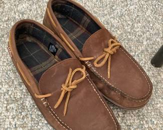 Men's LL Bean Brown Slippers - Size 11