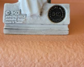 3KG Official Museum Product Greek Woman Figurine