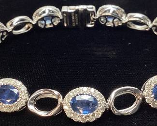 PLATINUM SAPPHIRE & DIAMOND BRACELET, 7.87cts SAPPHIRE, 1.91cts DIAMONDS, 26g TOTAL WEIGHT

GGA APPRAISAL $33,570.00,