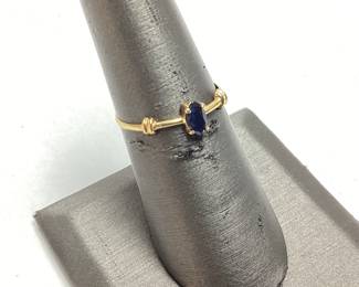 10KT YELLOW GOLD SAPPHIRE RING, SIZE 6.5