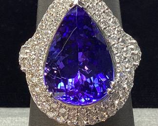 PLATINUM TANZANITE & DIAMOND RING, SIZE 7.25, 8.47cts TANZANITE, 1.57cts DIAMONDS, 15g TOTAL WEIGHT

AIGL APPRAISAL $39,418.00,