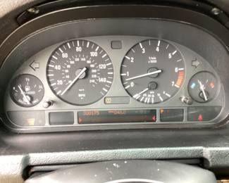 2005 BMW X5 SUV, WHITE WITH TAN LEATHER INTERIOR, 300,175 MILES, GOOD RUNNING CONDITION, TIRES ARE IN GOOD CONDITION POWER WINDOWS & A/C ARE WORKING
DRIVER SEAT HAS A TEAR IN THE LEATHER,