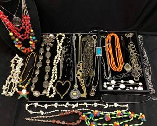 ASSORTED COSTUME NECKLACES