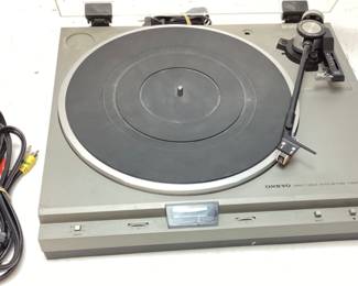 ONKYO RECORD PLAYER MODEL CP-1015A