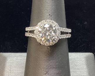 18KT WHITE GOLD HALO 1.5ct CENTER DIAMOND I I1 SPLIT SHANK ENGAGEMENT RING w .52ct SMALL ROUNDS G-H, VS2-SI1, 4.8 GRAMS, NATURAL DIAMONDS, SIZE 7, COMES WITH APPRAISAL