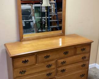 KENLEA CRAFTS FURNITURE DRESSER w MIRROR,