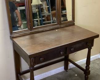 VTG. MAHOGANY MIRRORED VANITY