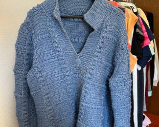 Blue Knitted Cropped V-Neck Sweater 