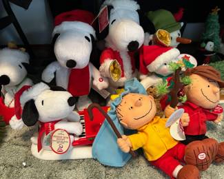 Assortment of Christmas Decor & Ornaments