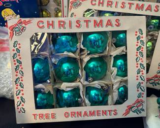 Assortment of Christmas Decor & Ornaments