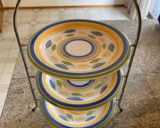 Set of 3 Gibson "Amano" Dinner Plates