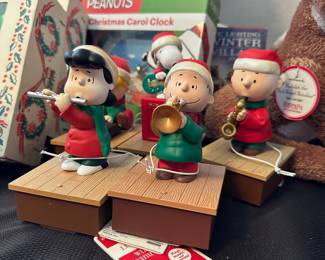 Assortment of Christmas Decor & Ornaments