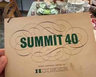 Hooker Furniture Co. Mid Century Modern Dining Set 
Hooker Furniture Co. Mid Century Modern China Hutch