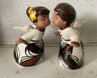 Hawaiian Pottery Kissing Angel Figurines