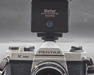 Pentax K1000 W Vivitar 550FD Flash