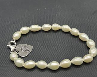 Pearl and 925 Silver Clasp Bracelet 
 TW 14.59g