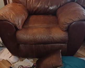 Comfortable leather recliner 