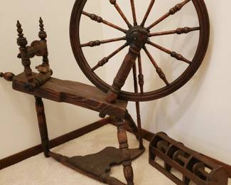Antique Spinning Wheel 