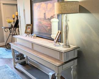 kitchen Island w bar stools or Entry Table