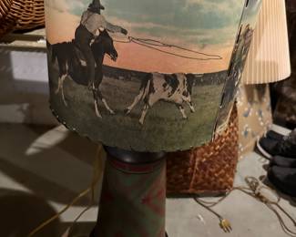 Shade has four cowboy/western pictures.  Very cool
