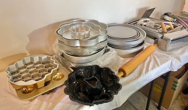 baking/cake bun pans