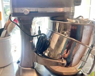 Kitchen Aid 7 qt 1.3 hp