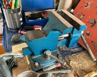 Vise