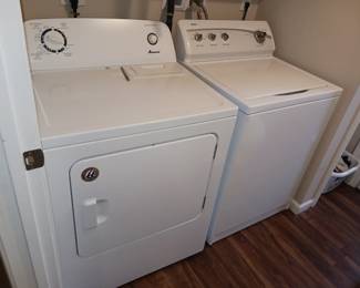 Clothes washer and electric dryer