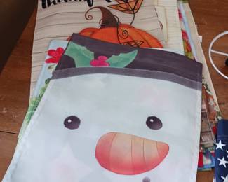 Nice collection of garden flags for various occasions and sayings