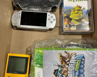 Vintage Video Games Nintendo Play Station PSP