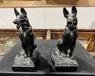 Dog Bookends