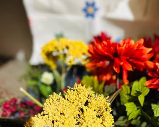 Large Selection of Floral Decor 