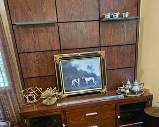 Entertainment center